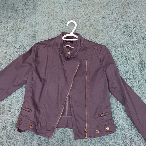 Jean jacket - Picture 1 of 1